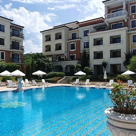 Sinevata Apartament 公寓 索佐波尔